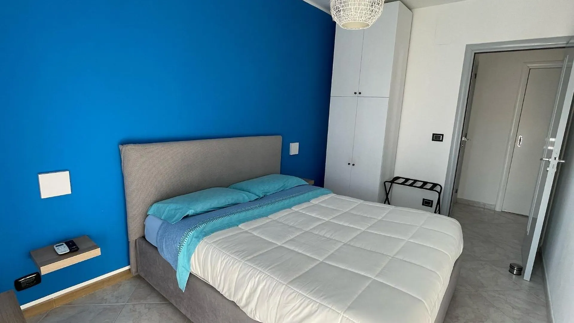 Hotel Wanderlust House Bari